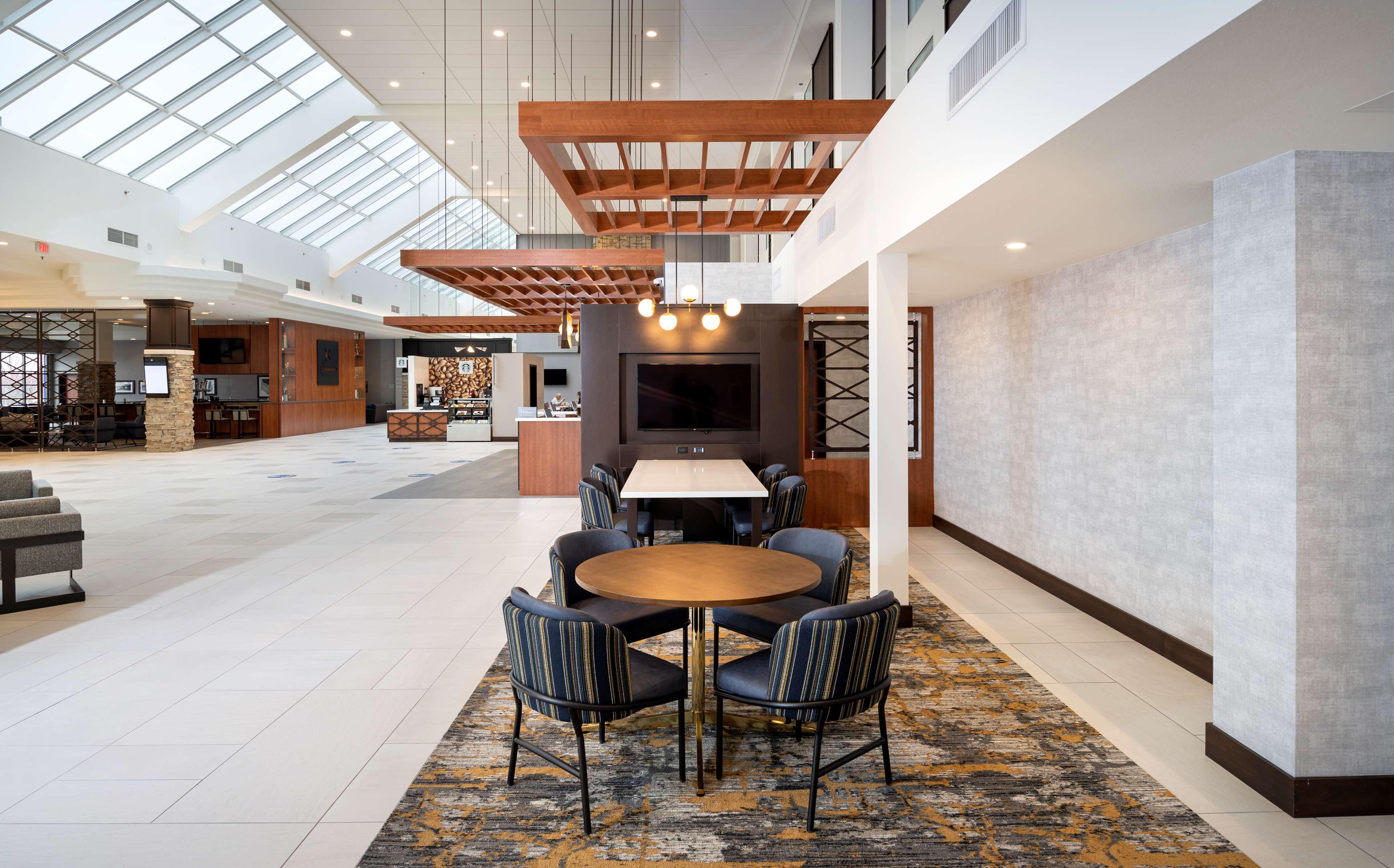 Hotel Doubletree By Hilton Madison East Zewnętrze zdjęcie