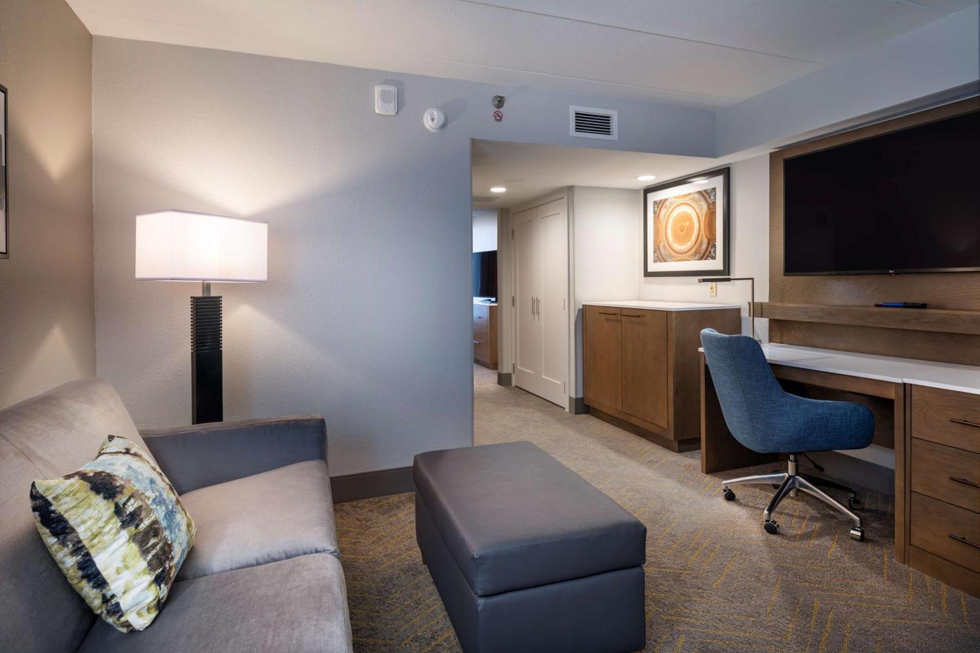Hotel Doubletree By Hilton Madison East Zewnętrze zdjęcie