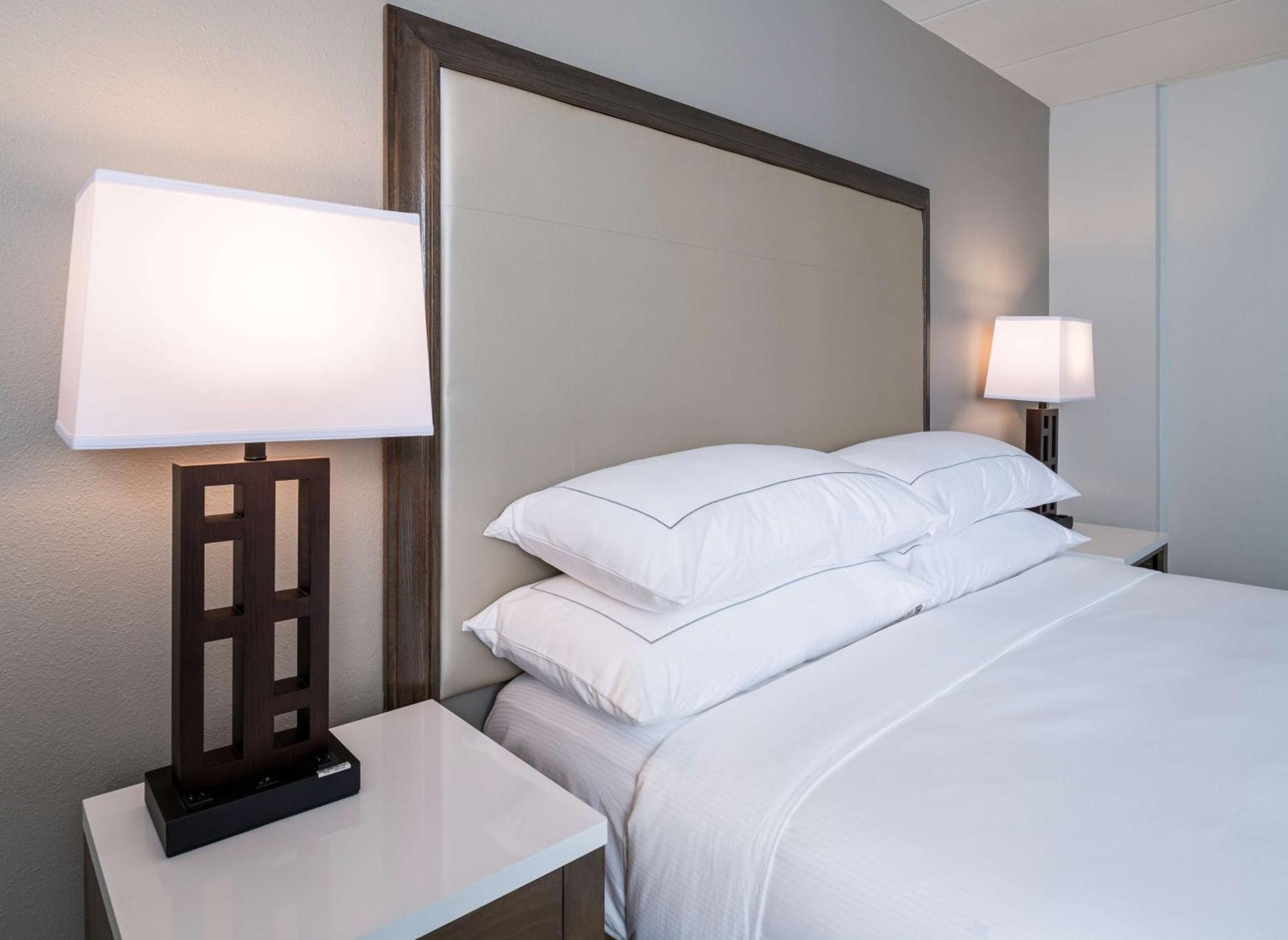 Hotel Doubletree By Hilton Madison East Zewnętrze zdjęcie