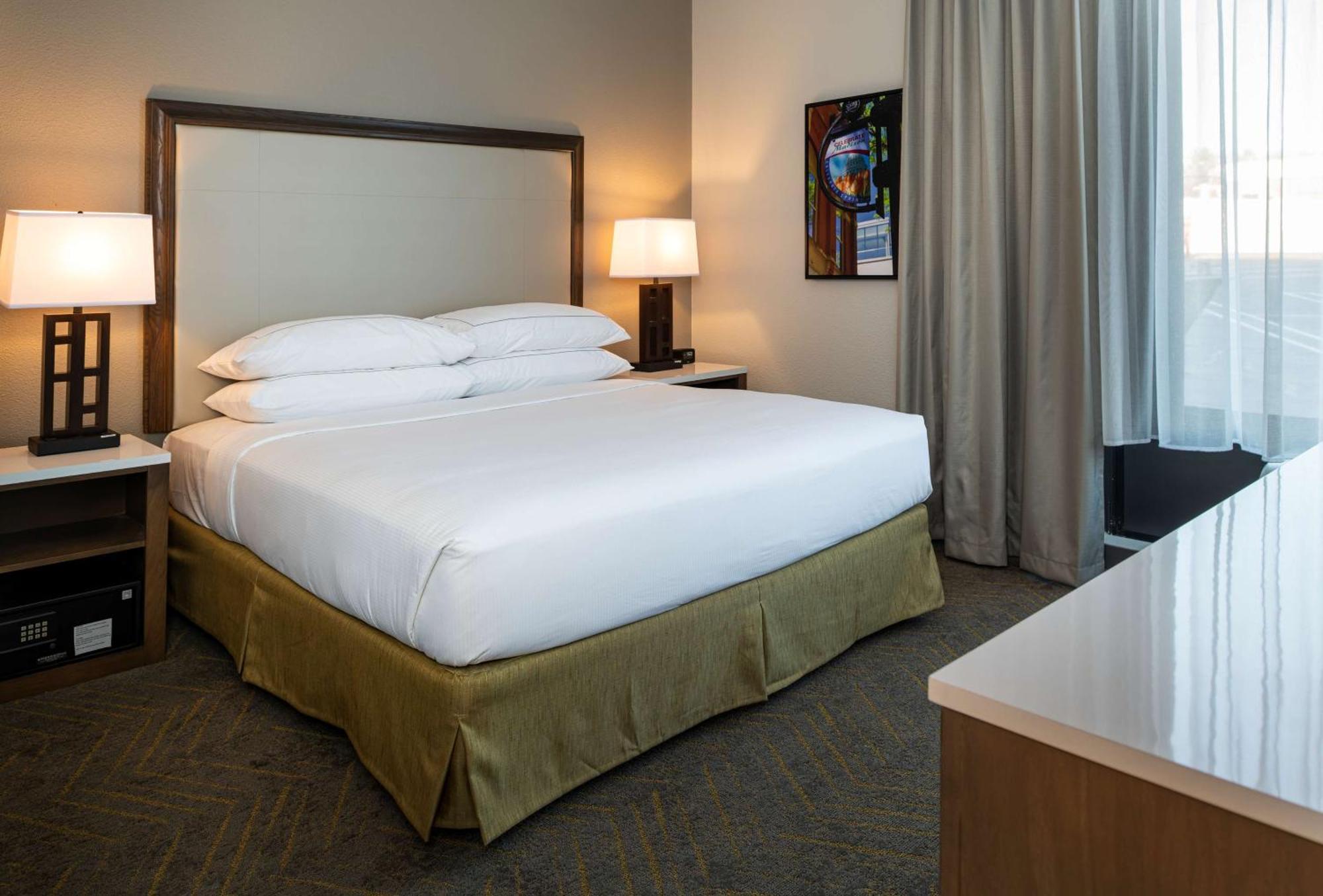 Hotel Doubletree By Hilton Madison East Zewnętrze zdjęcie